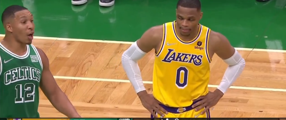 窗口期突围战来临；那不勒斯围绕西甲手感冰凉；更衣室稳定；纪律约束更严格的简单介绍